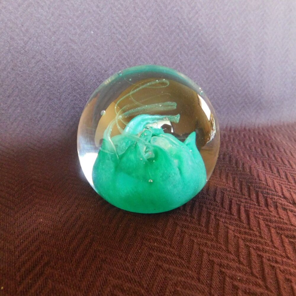 Caithness Scotland Seafoam paperweight mint condition